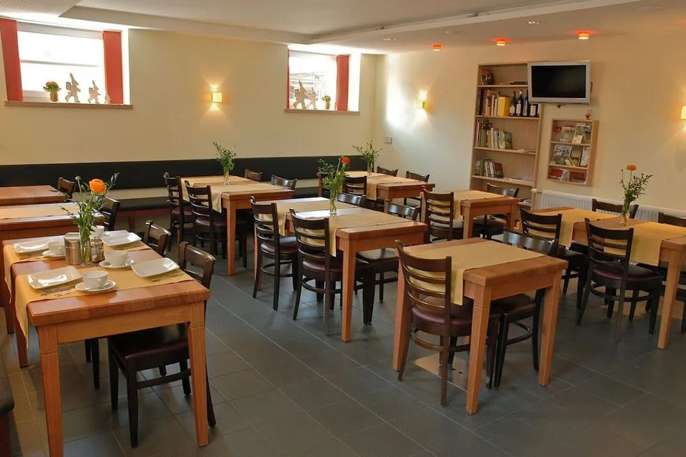 RotHweinHotel