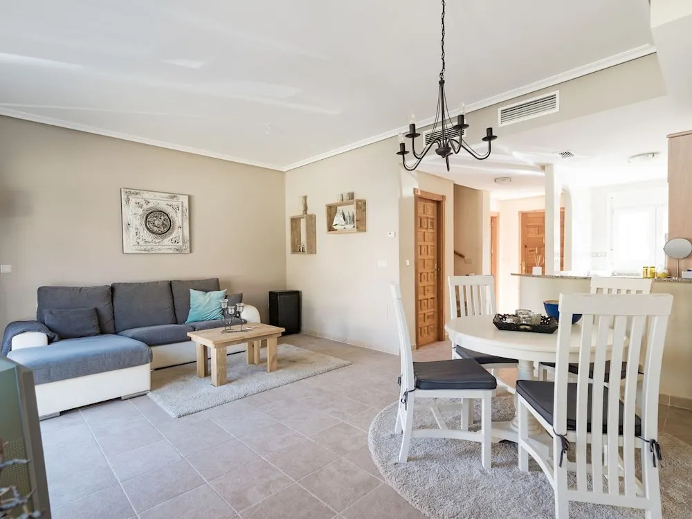 Serene Holiday Home in Baños y Mendigo With Swimming Pool