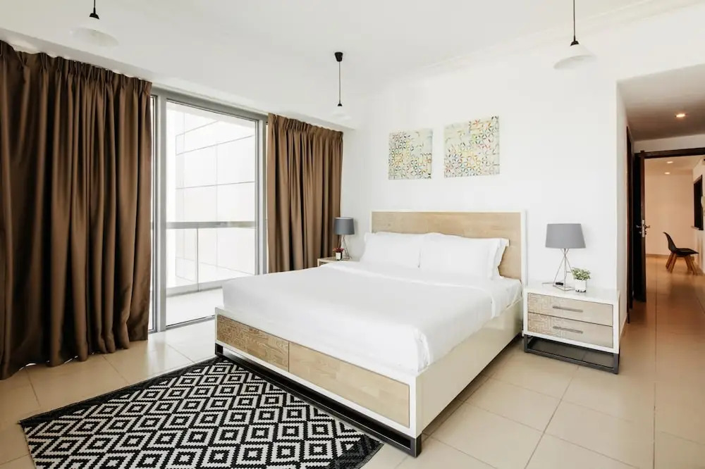 Fantastay Downtown Blvd 8