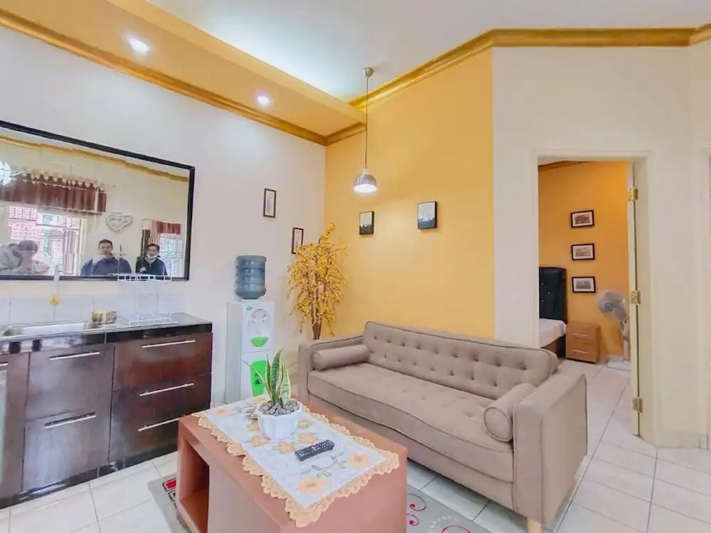 Villa Kota Bunga Camelia