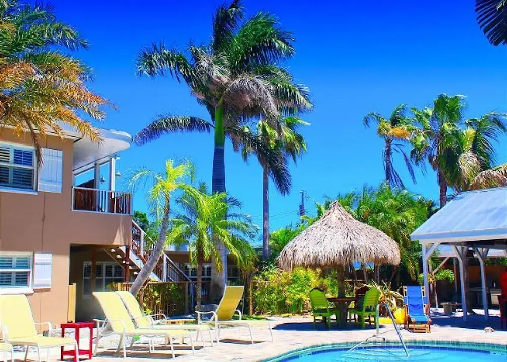 Coconut Grove Beach Resort Suites 1 to 4