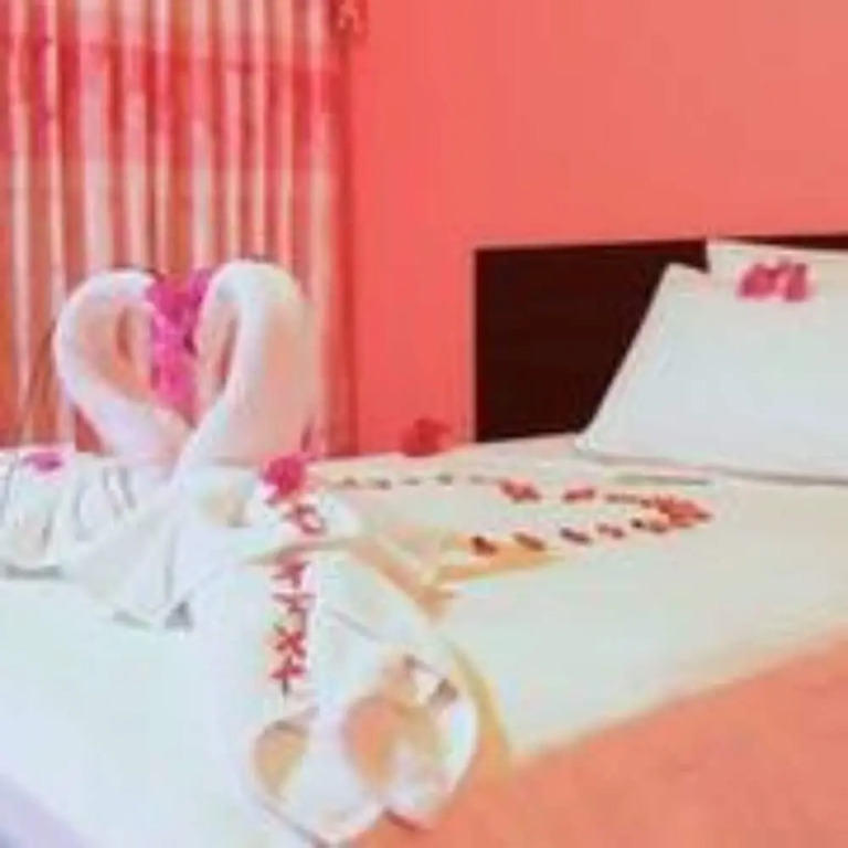 Magoodhoo Inn