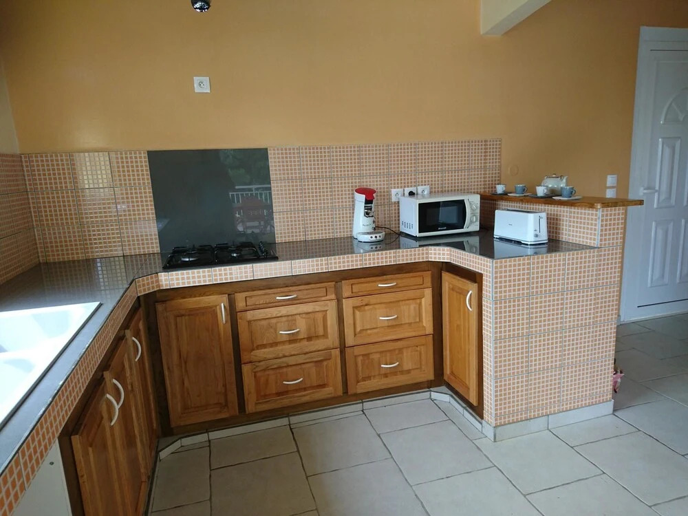 House With 2 Bedrooms in Sainte Rose, With Enclosed Garden and Wifi -