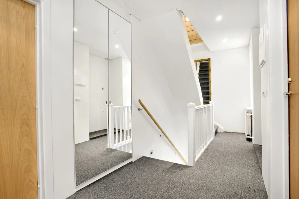 Alfreds Apartments