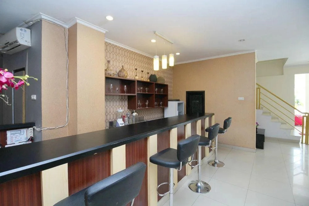 Elfah Hotel Manado by Airy Rooms