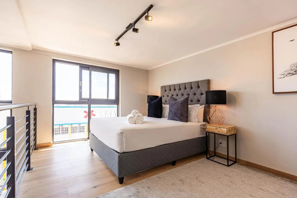 Urban Artisan Luxury Suites by Totalstay