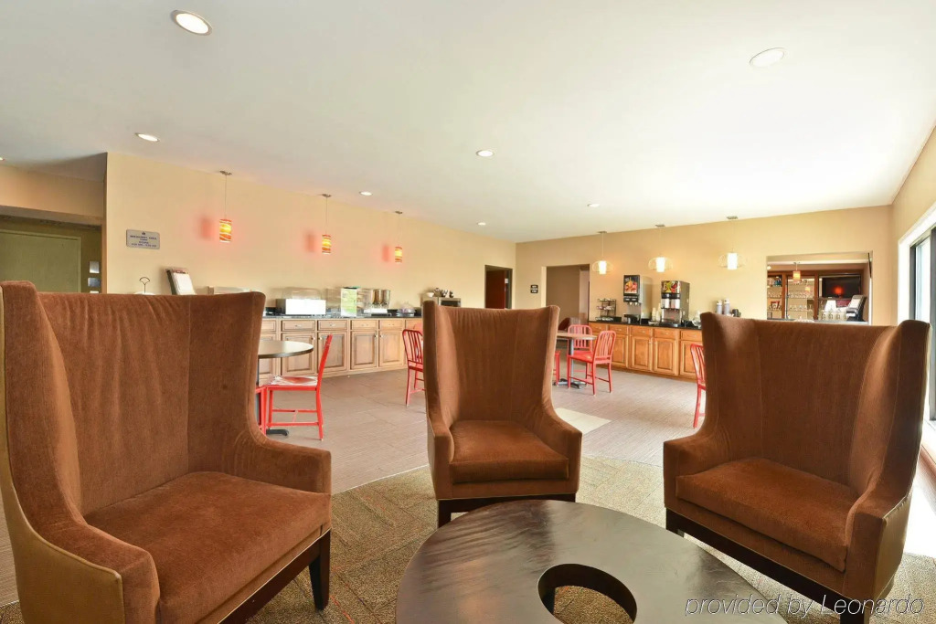 Holiday Inn Express & Suites Evansville North by IHG