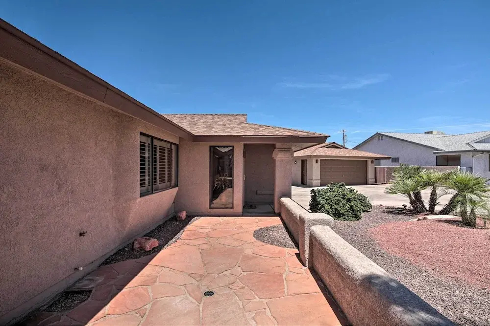 Heated Pool, Spa & Mtn Views: Lake Havasu Home!