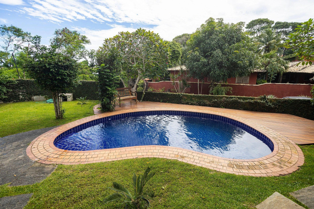 Casa Duplex Em Manguinhos Com Piscina | E 266