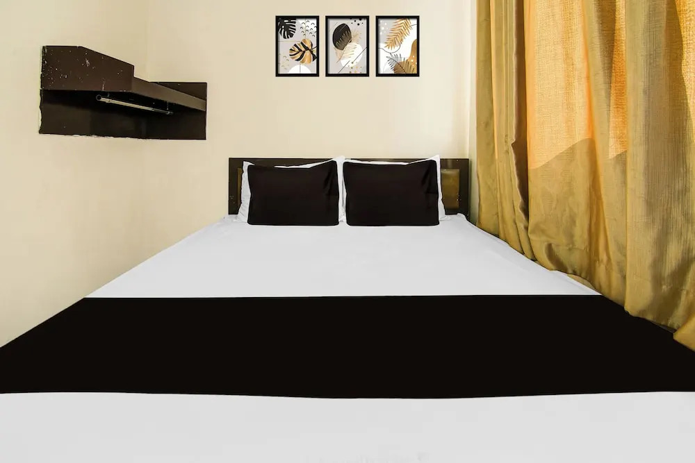 Hotel O Makassar near RS Grestelina formerly Wisma Makassar
