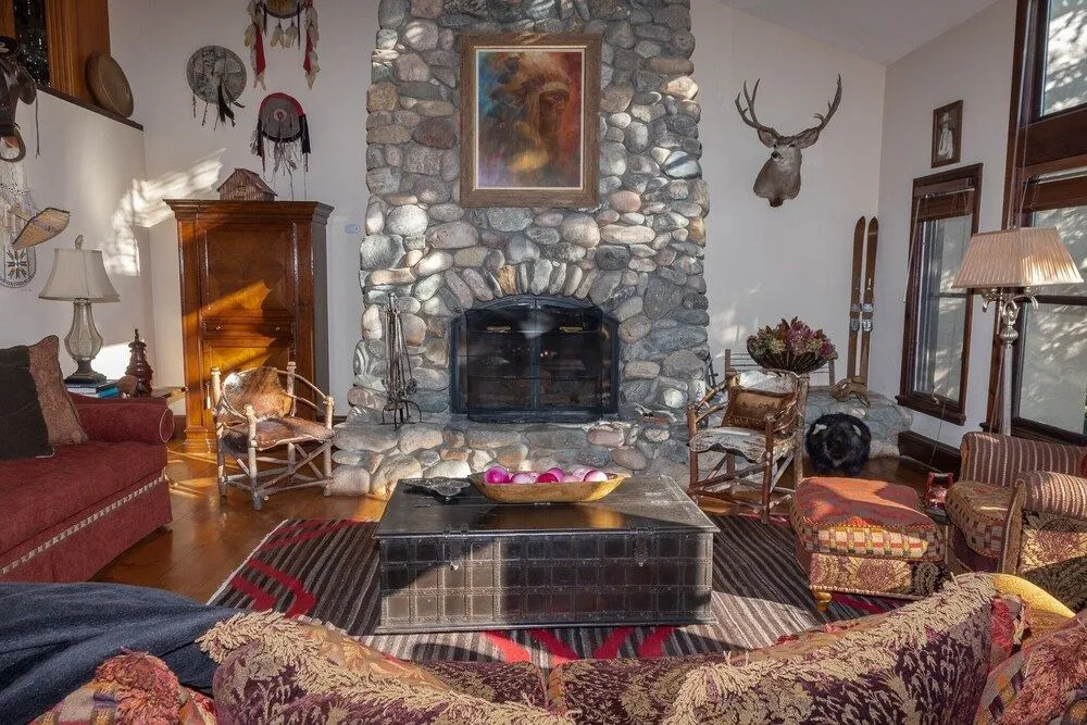 Stunning Western Inspired Private 3 Bedroom Villa Villa