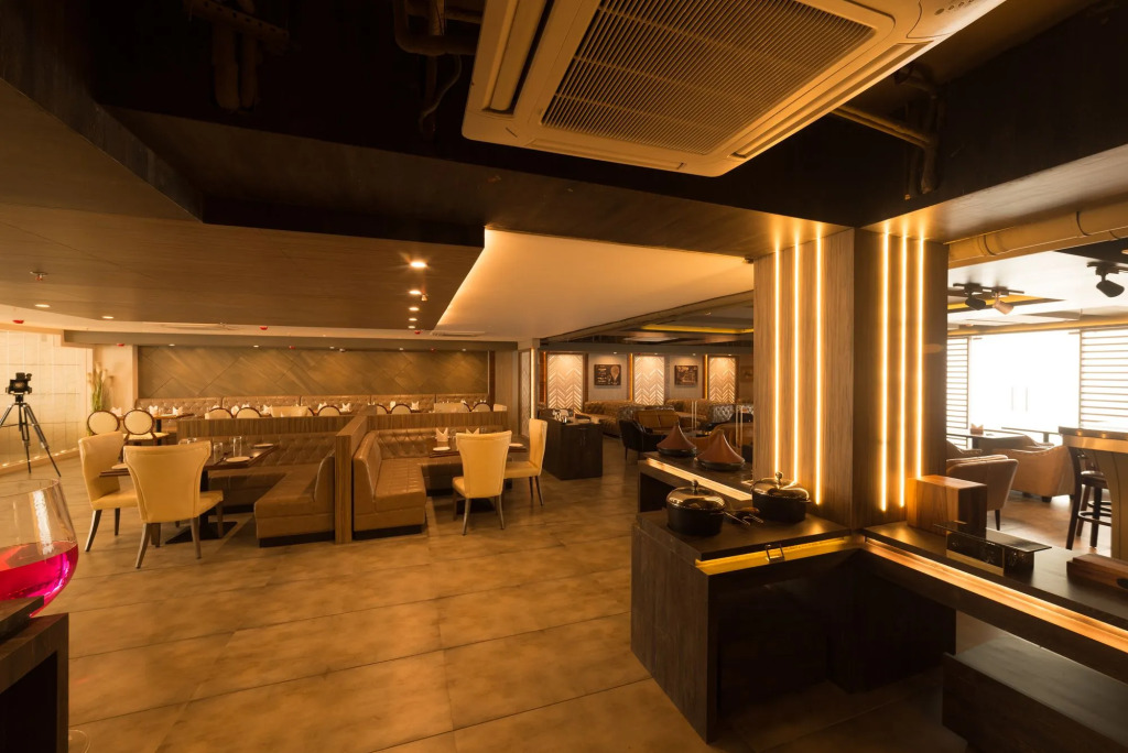 Hotel D'corbiz