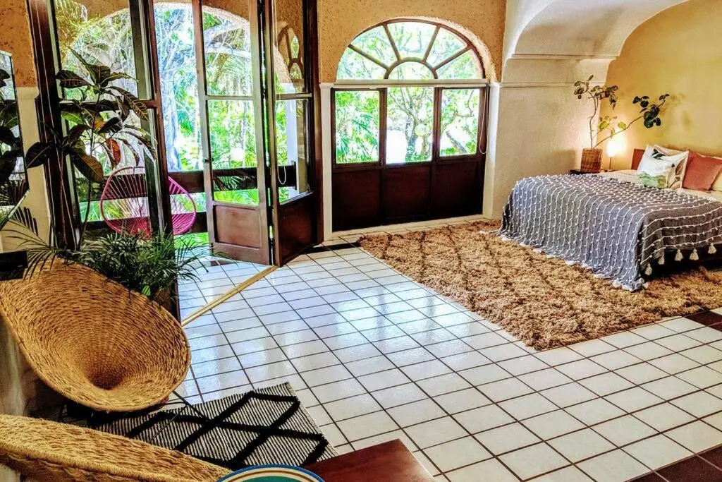Steps to Ocean Huge Beach Villa Private Pool in Exclusive Fase 1 Playacar
