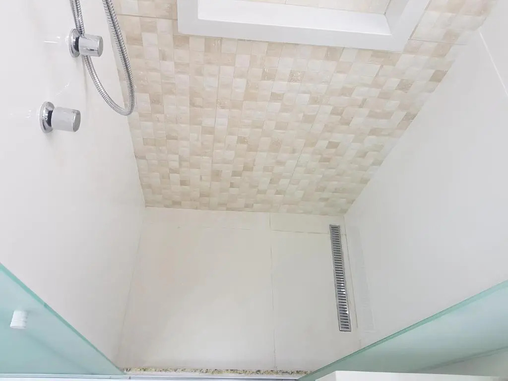 Quarto privativo em condomínio