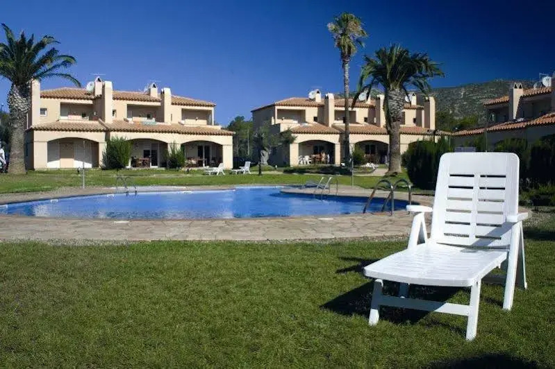 Las Brisas Village