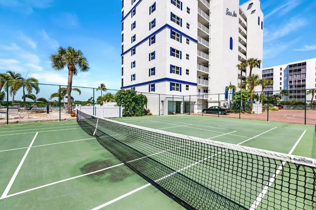 Terra Mar 706, 2 Bedroom, Sleeps 6, Beach Front, Heated Pool, Elevator