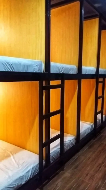 Monati Hostel Panglao