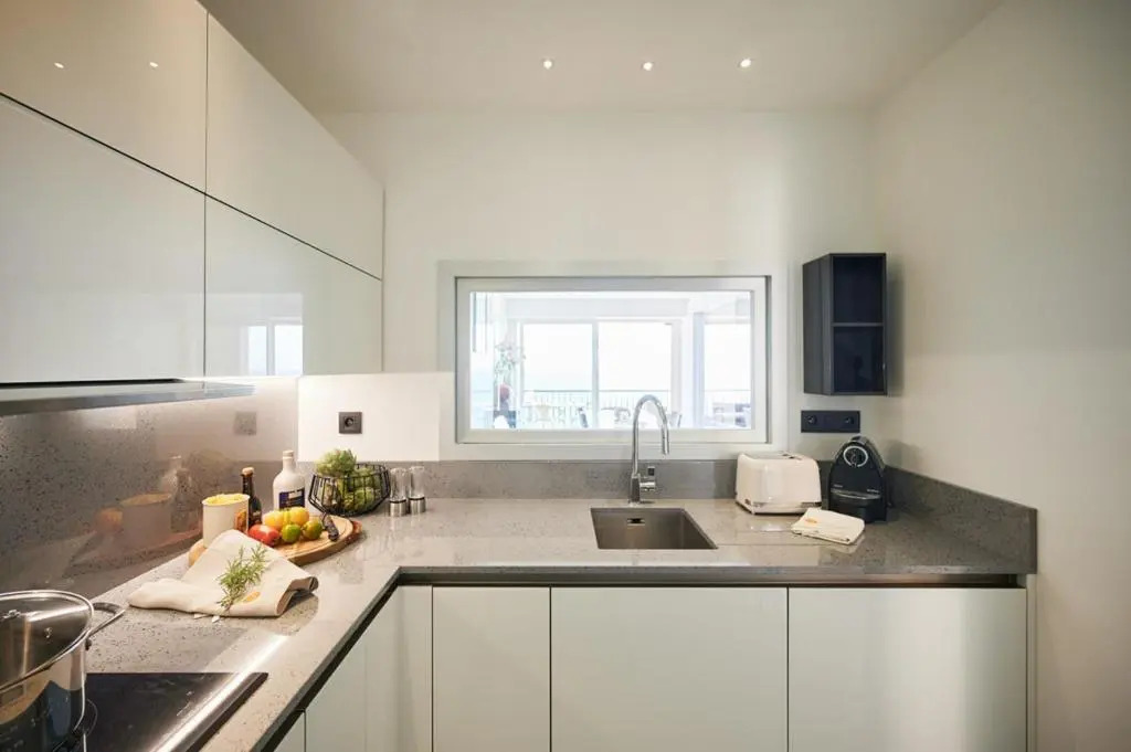 Sunlight Properties - Sky blue - 3 bedroom flat with sea view on the Promenade des Anglais