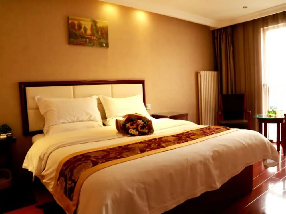 GreenTree Inn Jinan Gaoxin District International Convention Centre Hotel