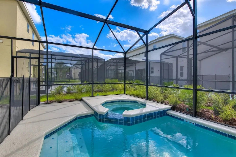 Harmony Ensuite Room  Shared Home No Car