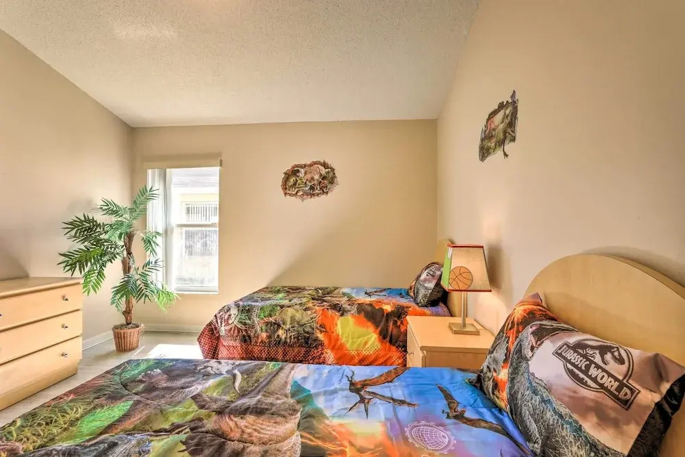 Home w/ Private Pool & Hot Tub ~ 4 Mi to Disney!