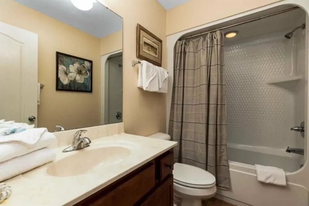 Phoenix West Ii 2606 3 Bedroom Condo By Redawning