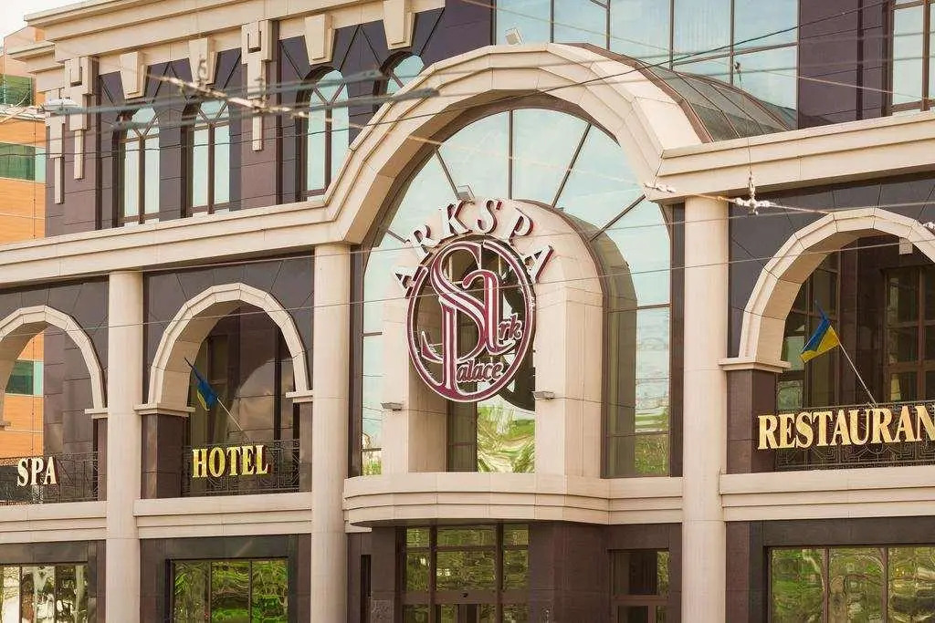 Ark Palace Hotel & SPA