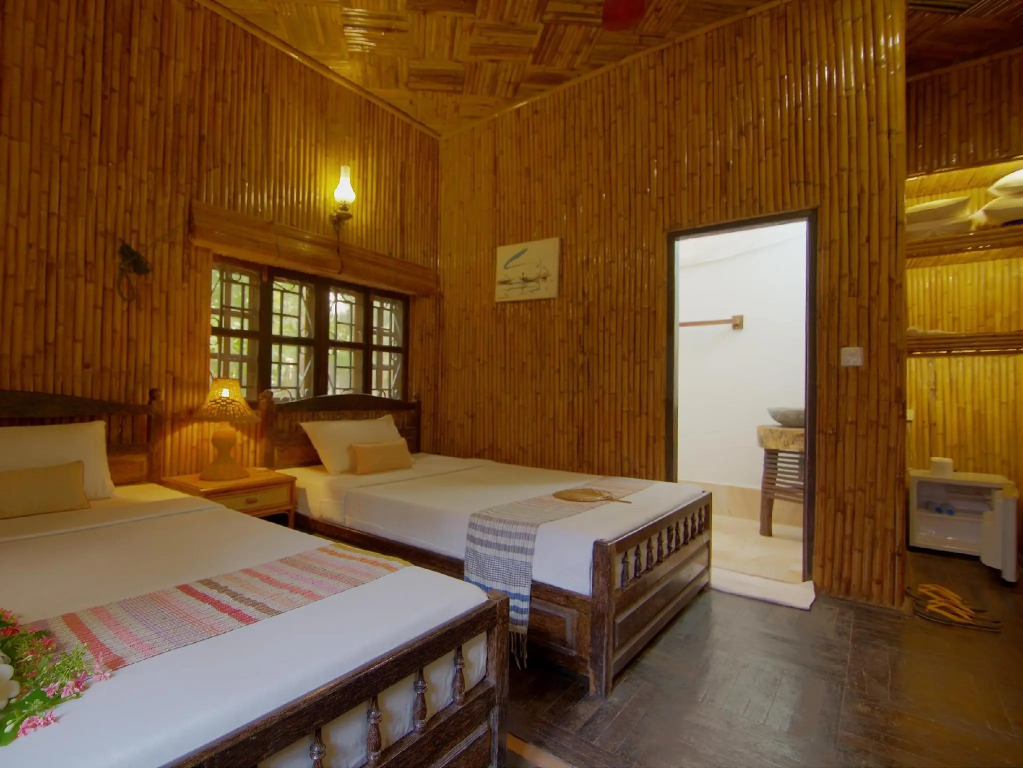 Palm Village Resort & Spa