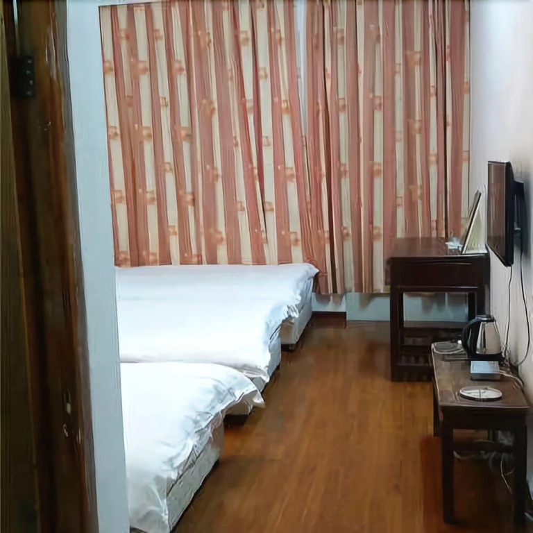 Luzhi Shuixiang Young Courtyard Homestay