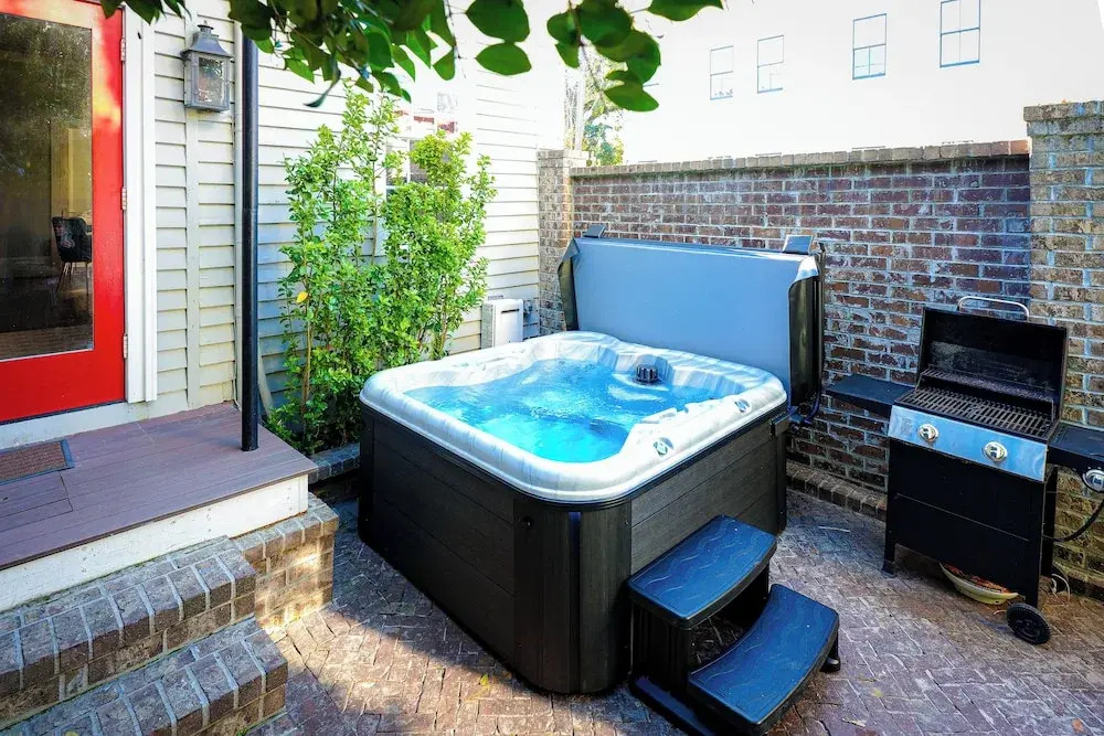 Private Hot Tub: Historic Savannah Home