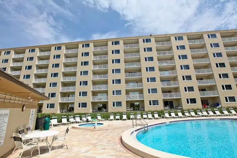 Islander Condo Rentals by Holiday Isles