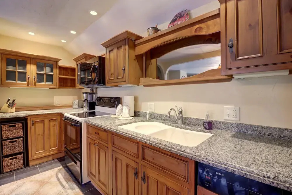 Ten Mile Haus A-6 2br 2ba 2 Bedroom Condo