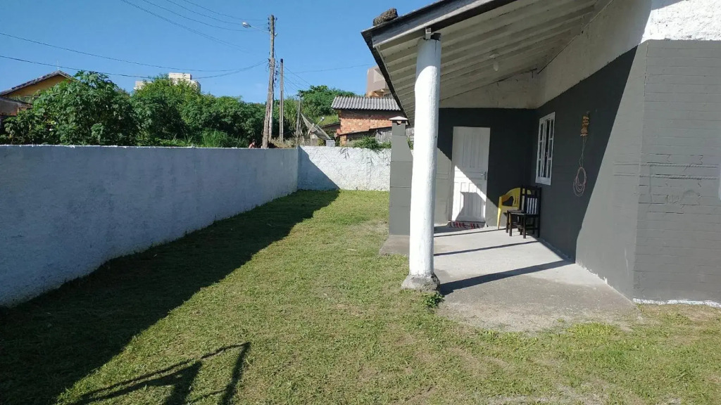 Casa pertinho da praia