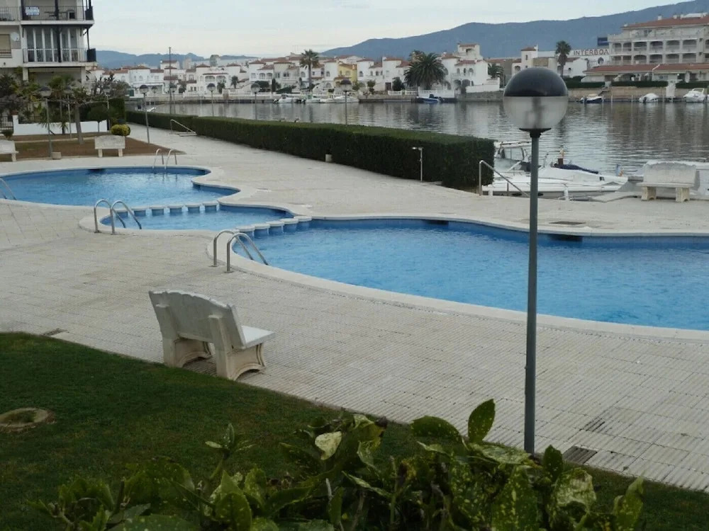 248-apartamento, amarre opcional, piscina