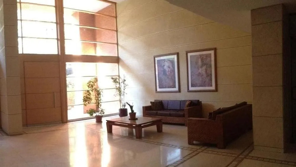 El Golf Apartment