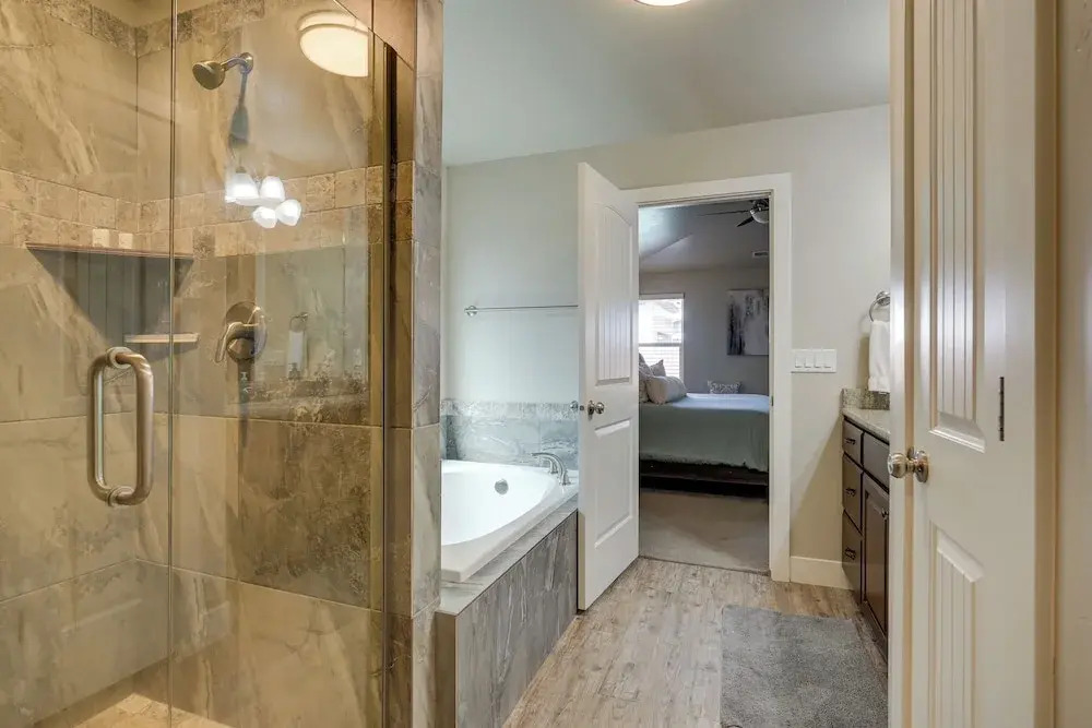 Hurricane Getaway w/ Private Pool, Mtn Views!