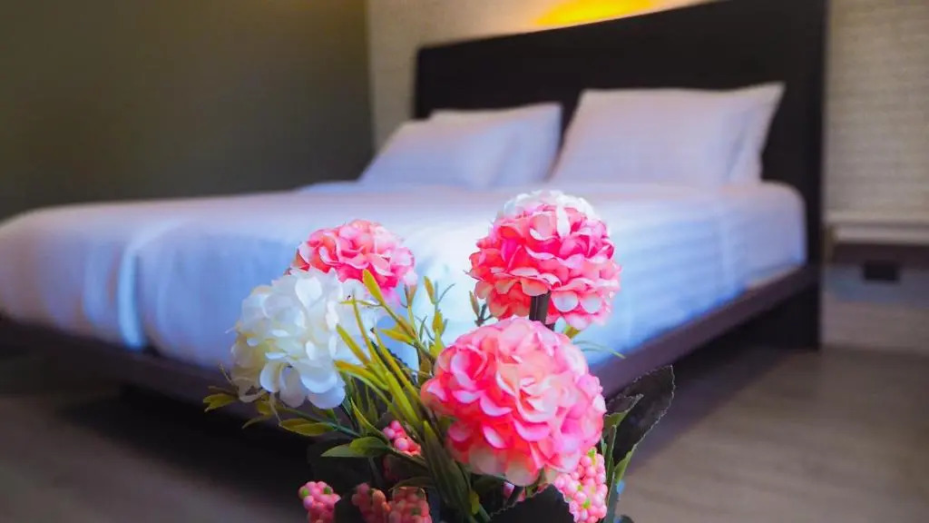BB Glass House Pattanakrn บีบี กลาสเฮ้าส์ พัฒนาการ