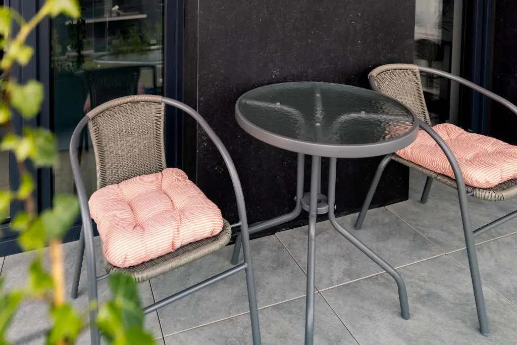 Downtown Apartments -free parking