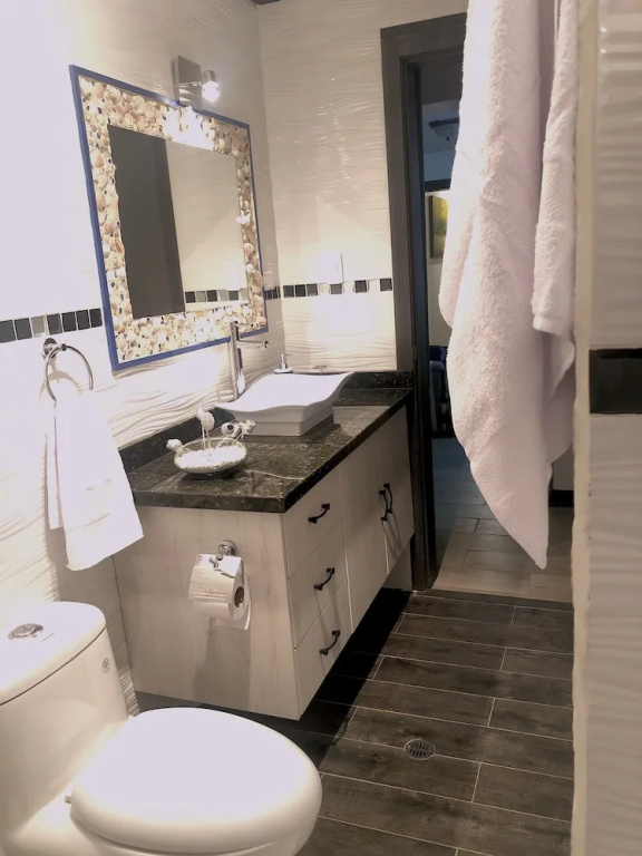 Suite and Apartment Well Located In Quito