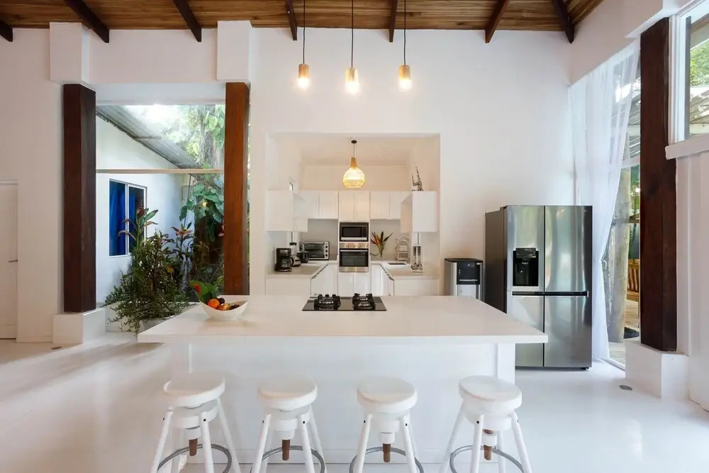 Gigi Brown Villa Frida Puerto Viejo