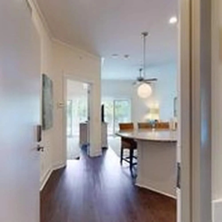 King Suite @ 400 Ocean Suites