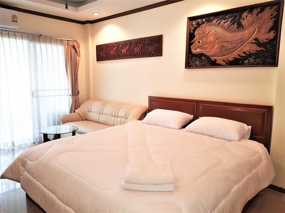 Baan Suan Lalana Large Studio