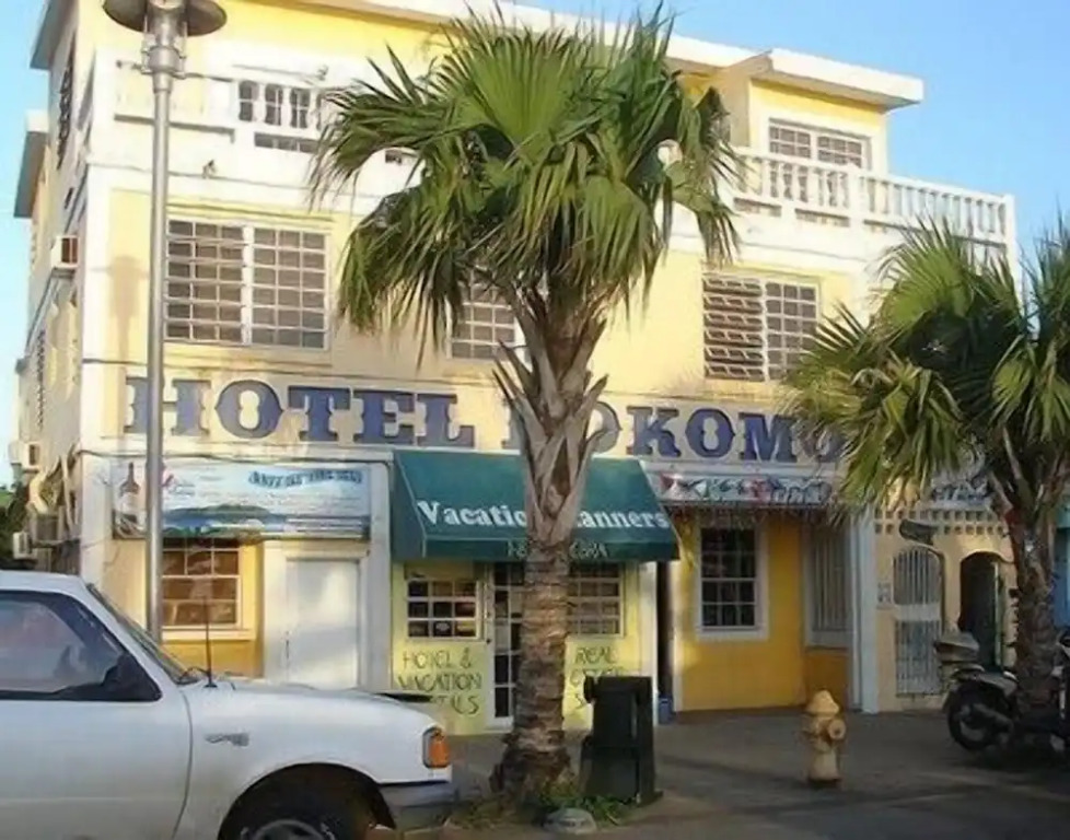 Kokomo Hotel