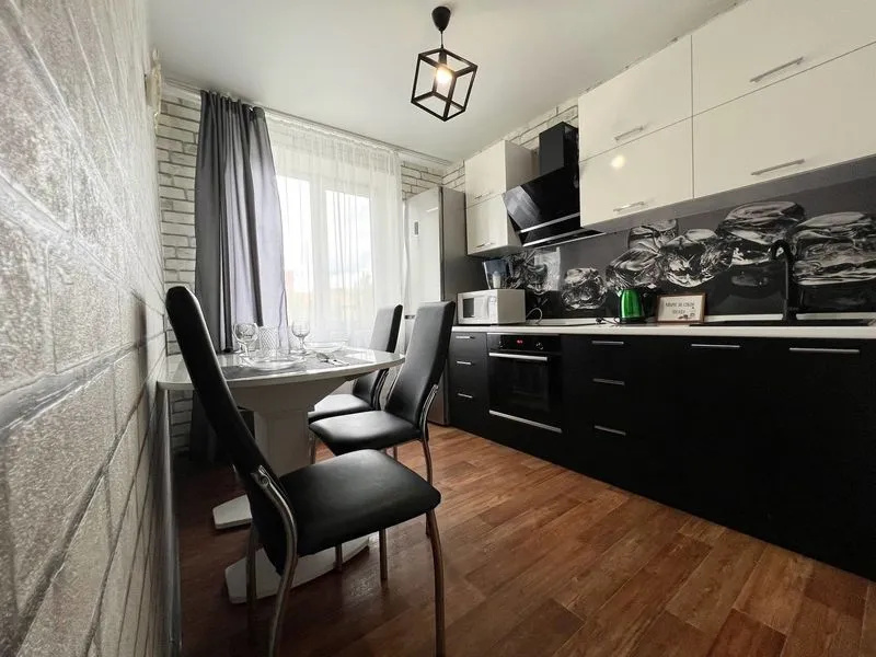Kvartirnoe byuro IziRent EasyRent na ul. Yubileynaya, 79-272