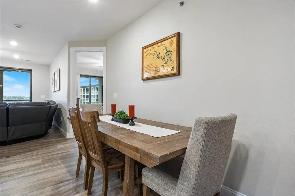 Family-fun Lakeside Luxury at Topsider in Osage w/ 2 Pools, Prime Views Pack N' Play & Games