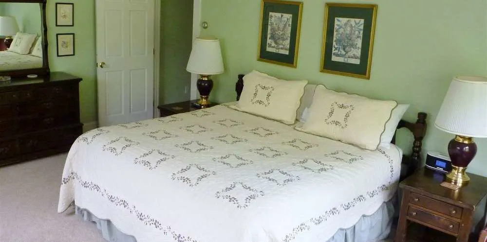 The Trumbull House Bed and Breakfast