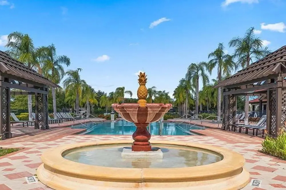 Elegant Home with Pool & Spa, Close to Disney