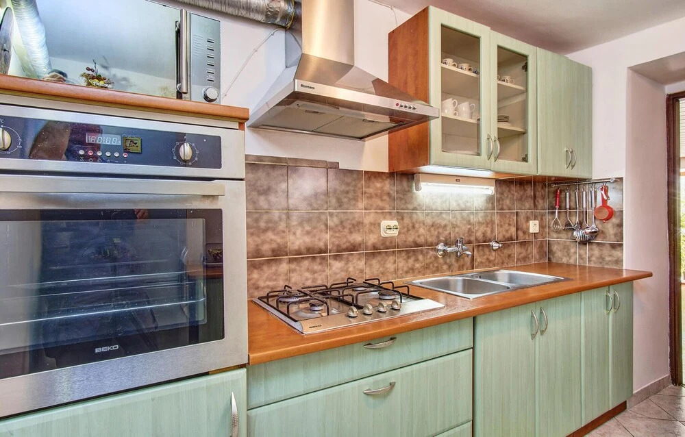 Beach Front Home In Mali Losinj With Wifi