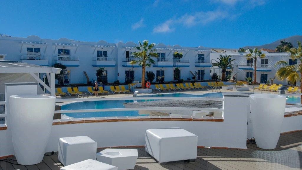 Apartamentos Lobosol Paradise