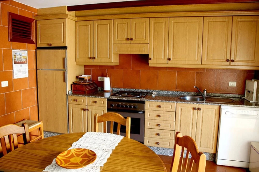 House With 2 Bedrooms in Camposancos, With Wonderful sea View, Enclose